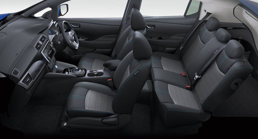 New Nissan Leaf photo: Interior view