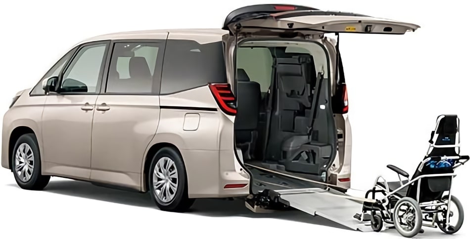 New Toyota Noah Wheelchair Accessible Type from Rear Side (Wheelchair Back Side Access)