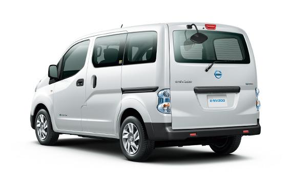 New Nissan E-NV200 Electric Van photo: Back view